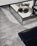 Tapis Uşak TENCEL™ Çırağan 100 % naturel, scintillant, fabriqué à la main sur métiers spéciaux PLNANT