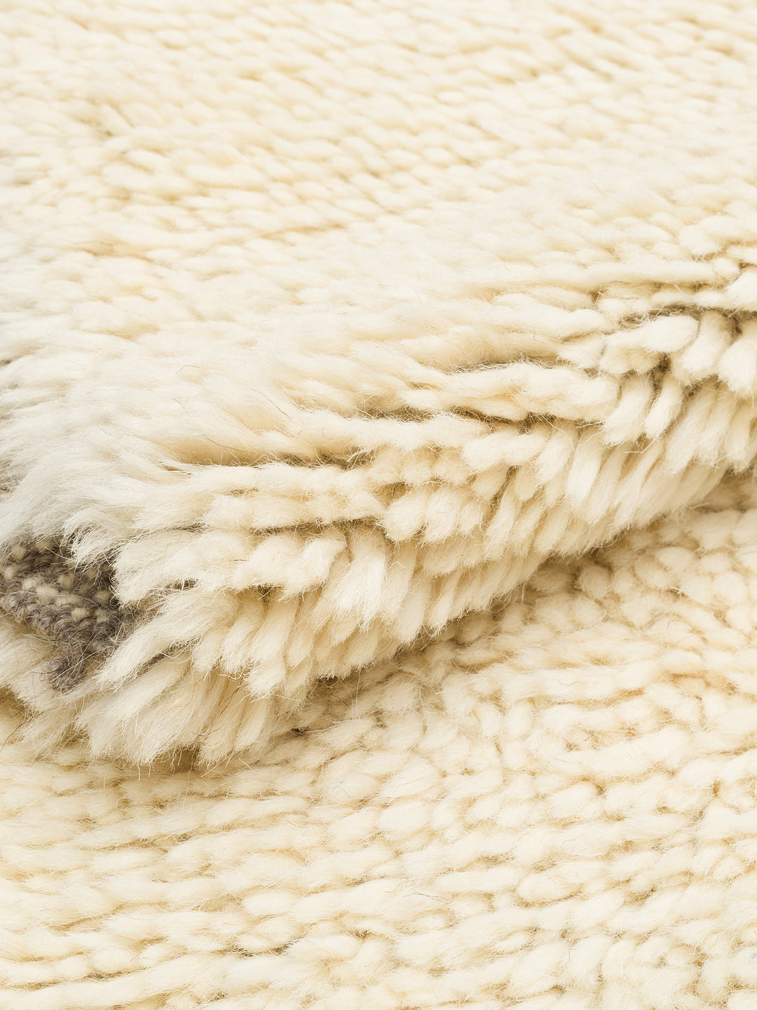 Morocco %100 Yün El Emeği ile Üretilen Uzun Tüylü Halı IVORY GREY kıvrım detayı