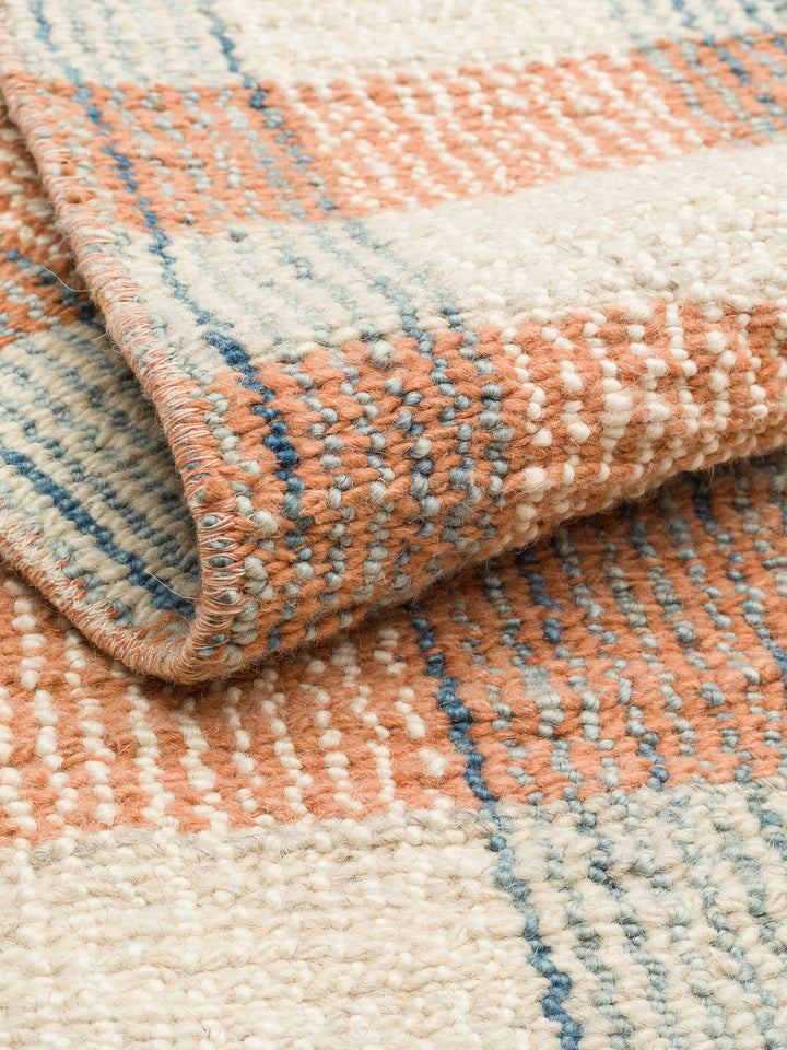 Oasis %100 Yün El Emeği ile Üretilen Kilim CORAL CHECK kıvrım detayı