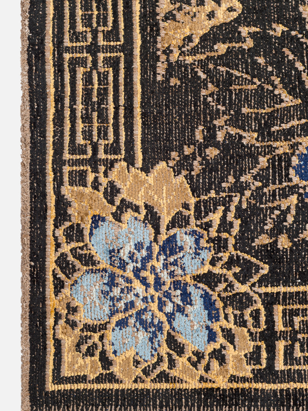 Ruggadocia Hokusai Sakura Dağ Desenli Halı detay