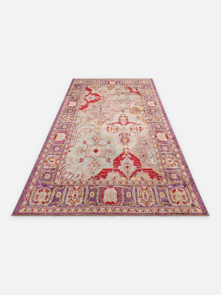 Ruggadocia Velvora Pembe Çiçek Desenli Halı detay
